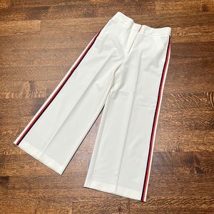 Italian made. White ankle trouser.